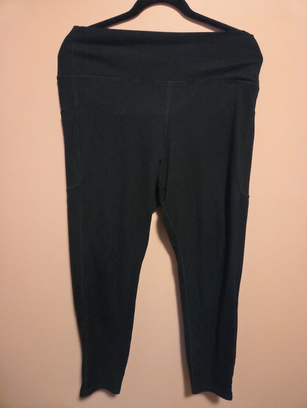 Highrise Activewear Leggings With Pockets - Black